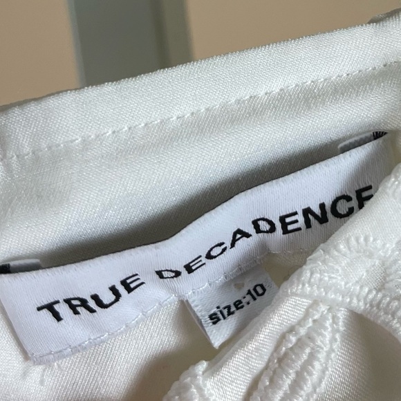 True Decadence Size 10 Daisy Floral Embroidered Boho Cap Sleeve Retro Maxi Dress - Picture 6 of 8